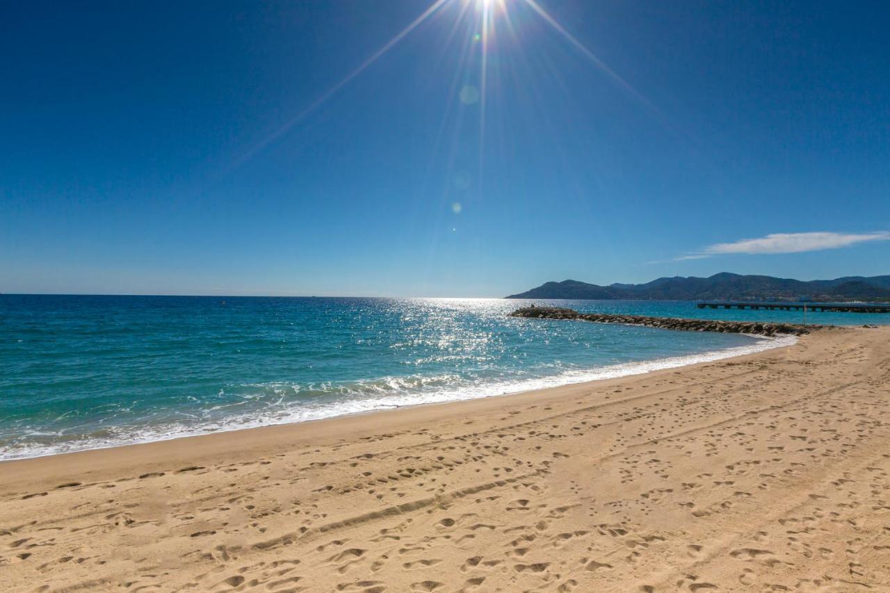 Love Suite And Spa - Cannes Esterno foto